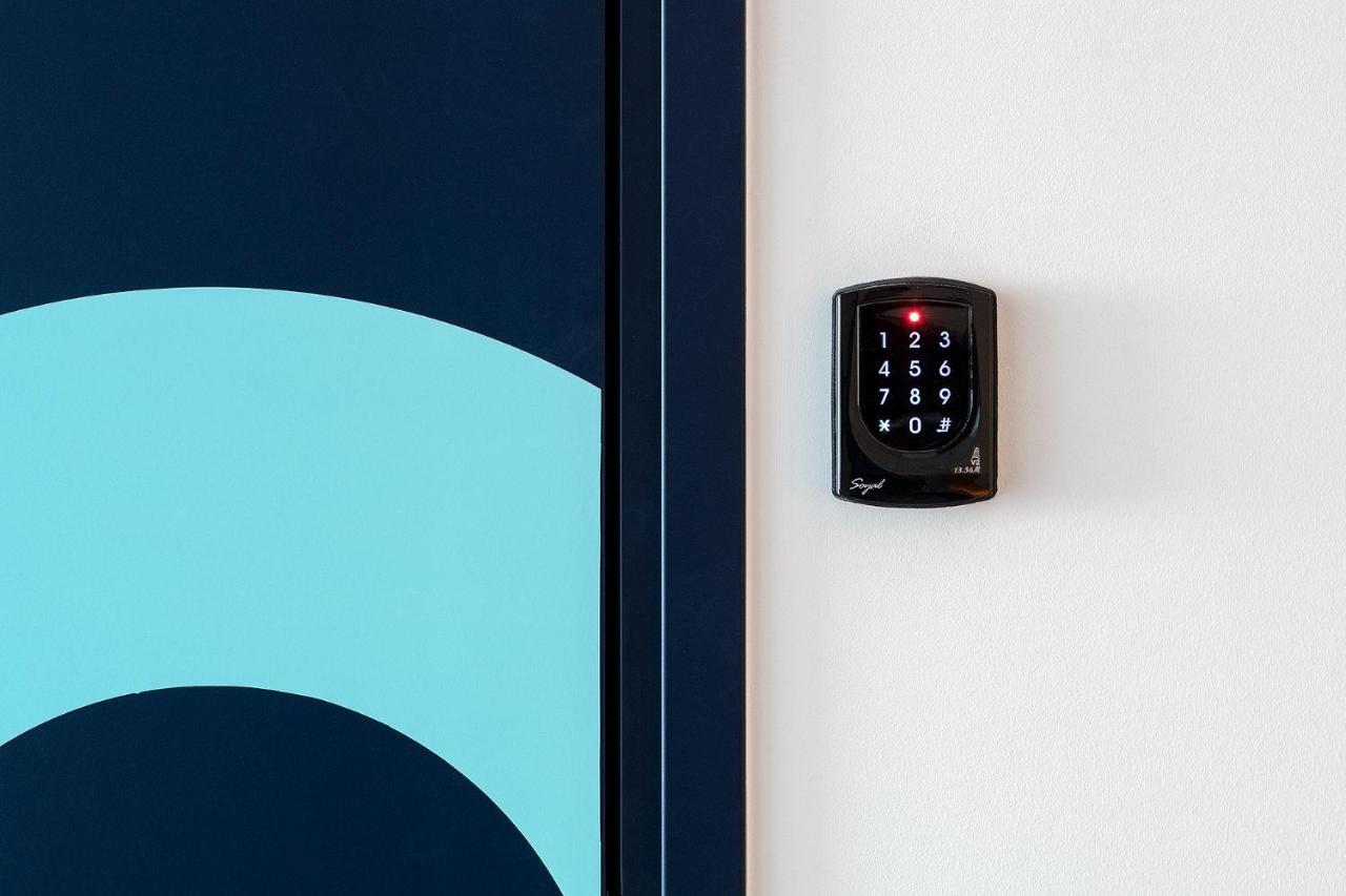 Neotel Tallin Zewnętrze zdjęcie